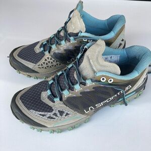 La sportiva women’s Bushido trail runner